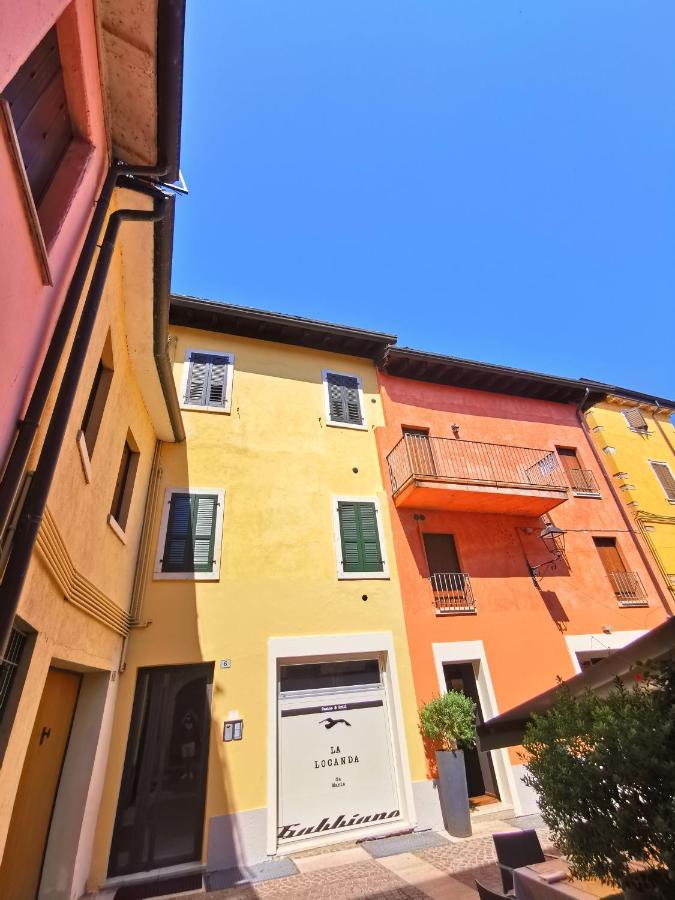 Old Town Apartment With Terrace - Live Love Lake Peschiera del Garda Exterior photo