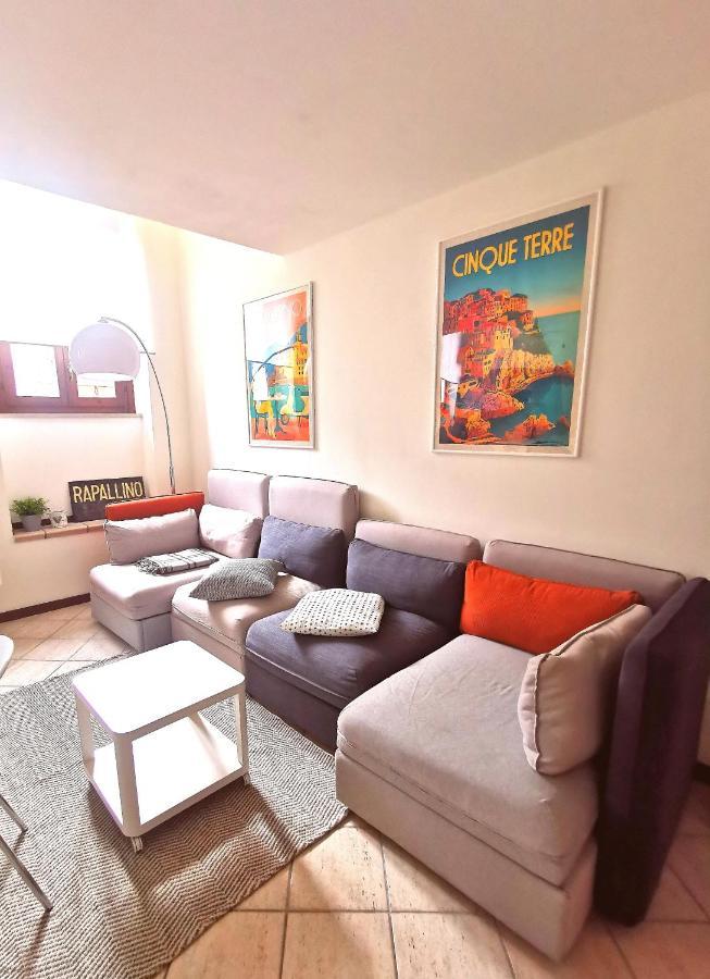 Old Town Apartment With Terrace - Live Love Lake Peschiera del Garda Exterior photo