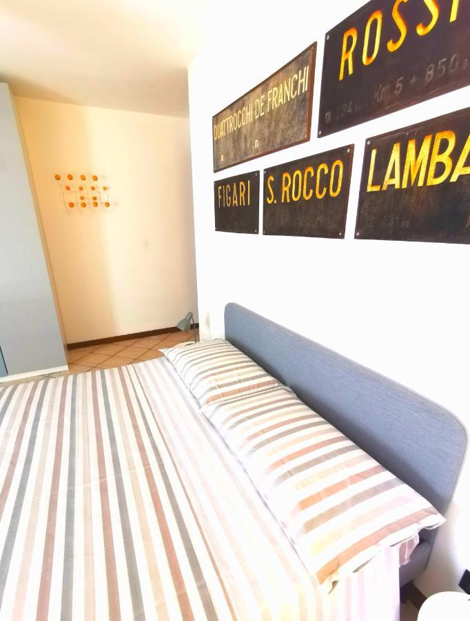 Old Town Apartment With Terrace - Live Love Lake Peschiera del Garda Exterior photo